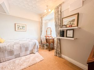 Photo 7- click for photo gallery